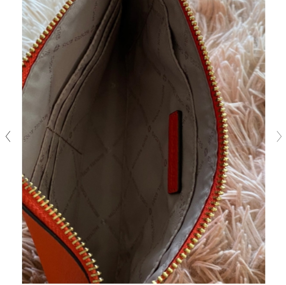 Michael Kors Wristlet - Picture 5 of 12